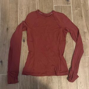 Womens Lululemon top size 4